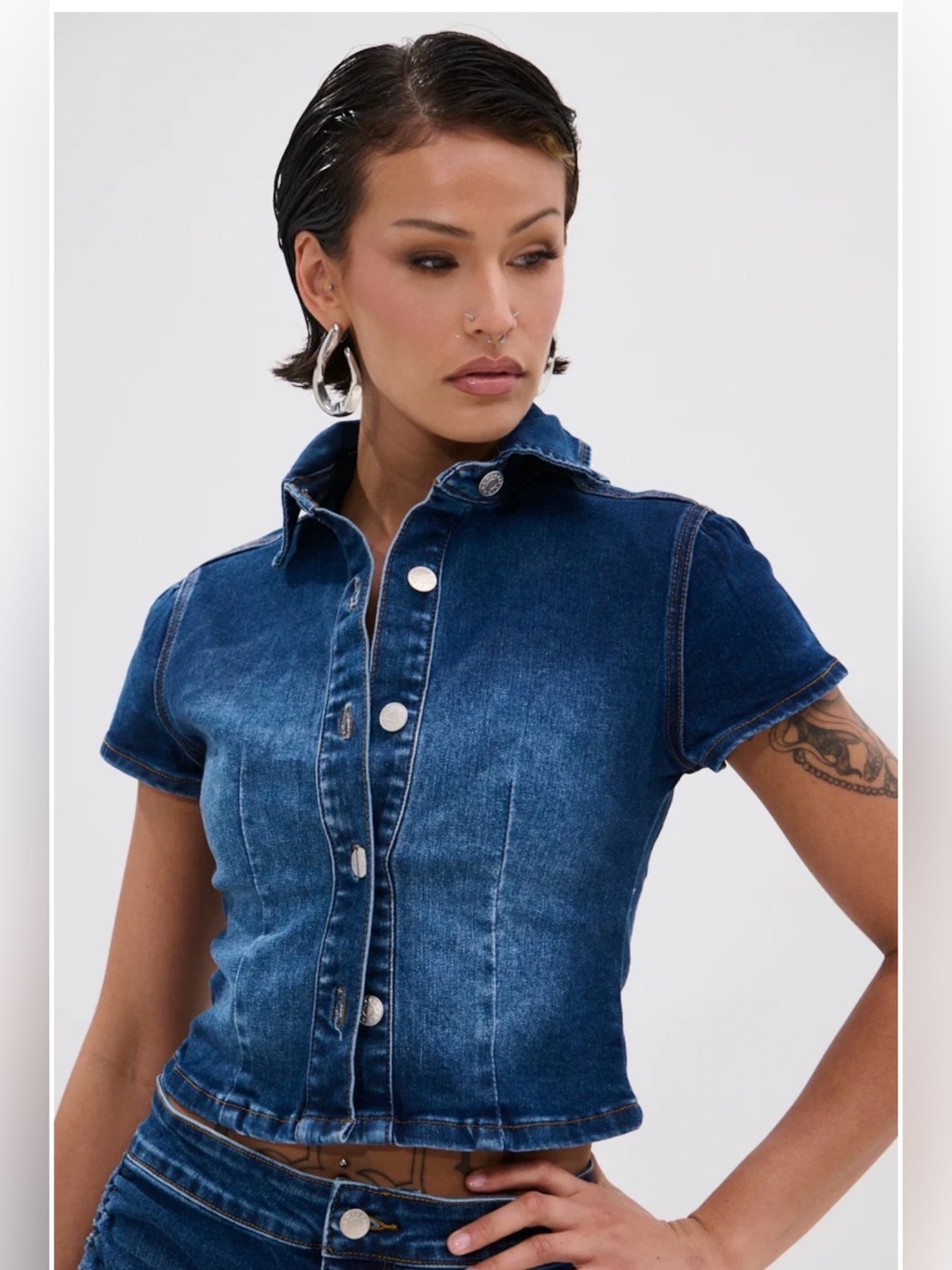 AKIRA New Canadian Tux Cropped Denim Button Down Top Size S NWT